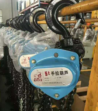 手拉葫蘆使用于預(yù)制裝配構(gòu)件標(biāo)準(zhǔn)化施工中